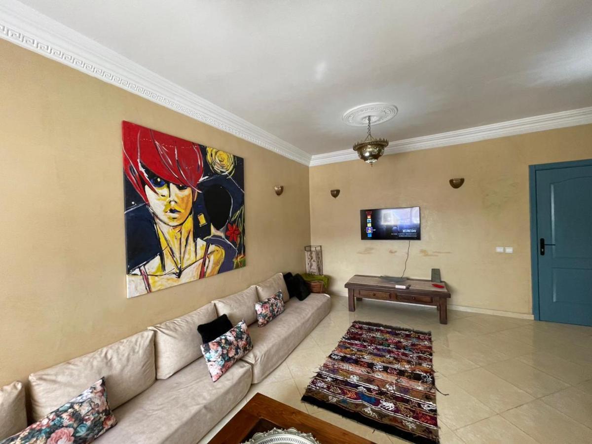 Moderne Appartement ลารัช ภายนอก รูปภาพ